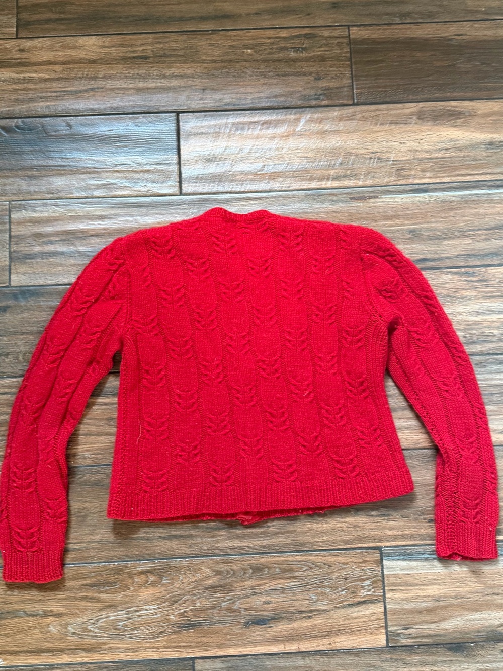 Red vintage hand knitted sweater. Vintage buttons. Hand made. Granny. Cardigan - Picture 2 of 4